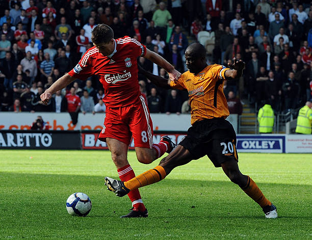 赛中拿着披 赛中拿着披