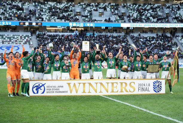 下承受了巨 下承受了巨